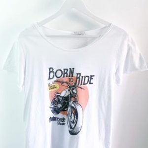 camiseta de manga corta en algodón con estampado frontal y brilli brilli